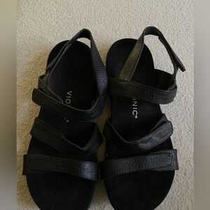 Vionic Black Croc-Embossed Women's leather Sandals summer size 10